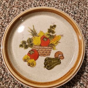 Mikasa Stone Manor 8" Plates, Set of 4